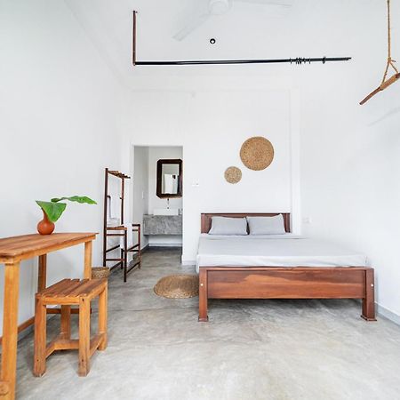 Drifter - Rooms & Food Midigama East Εξωτερικό φωτογραφία