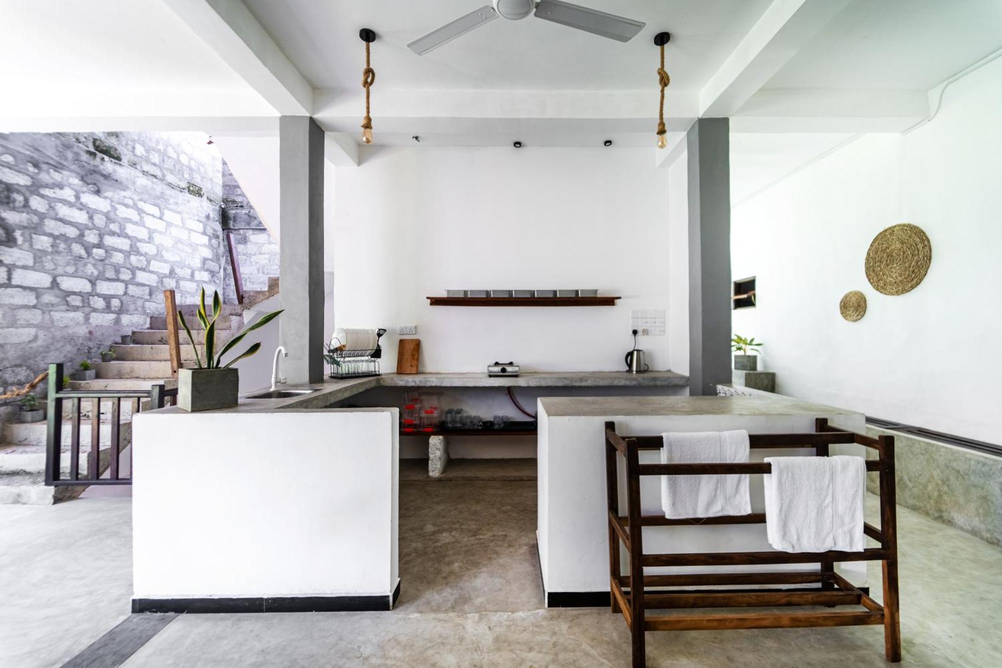 Drifter - Rooms & Food Midigama East Εξωτερικό φωτογραφία