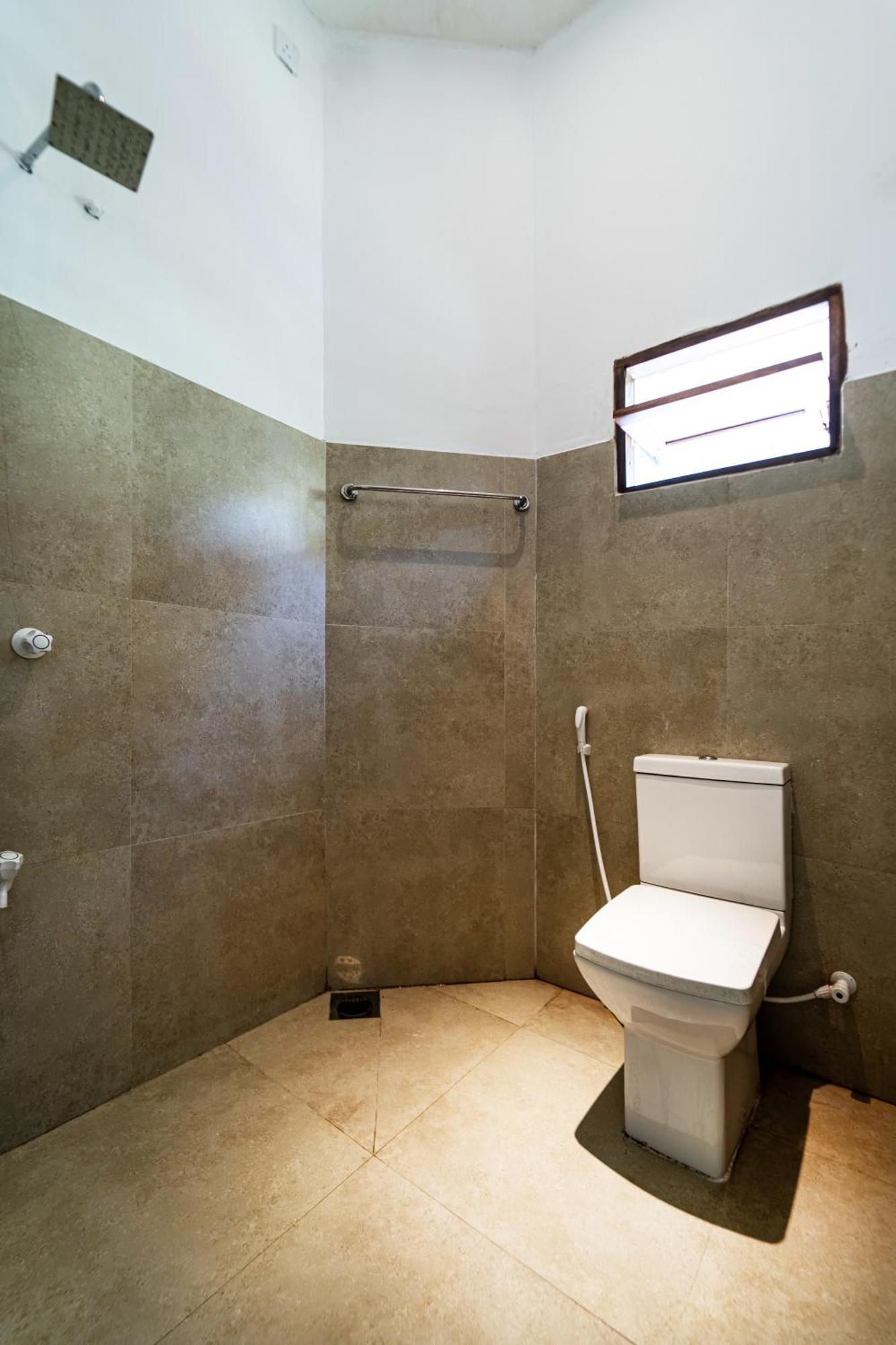 Drifter - Rooms & Food Midigama East Εξωτερικό φωτογραφία