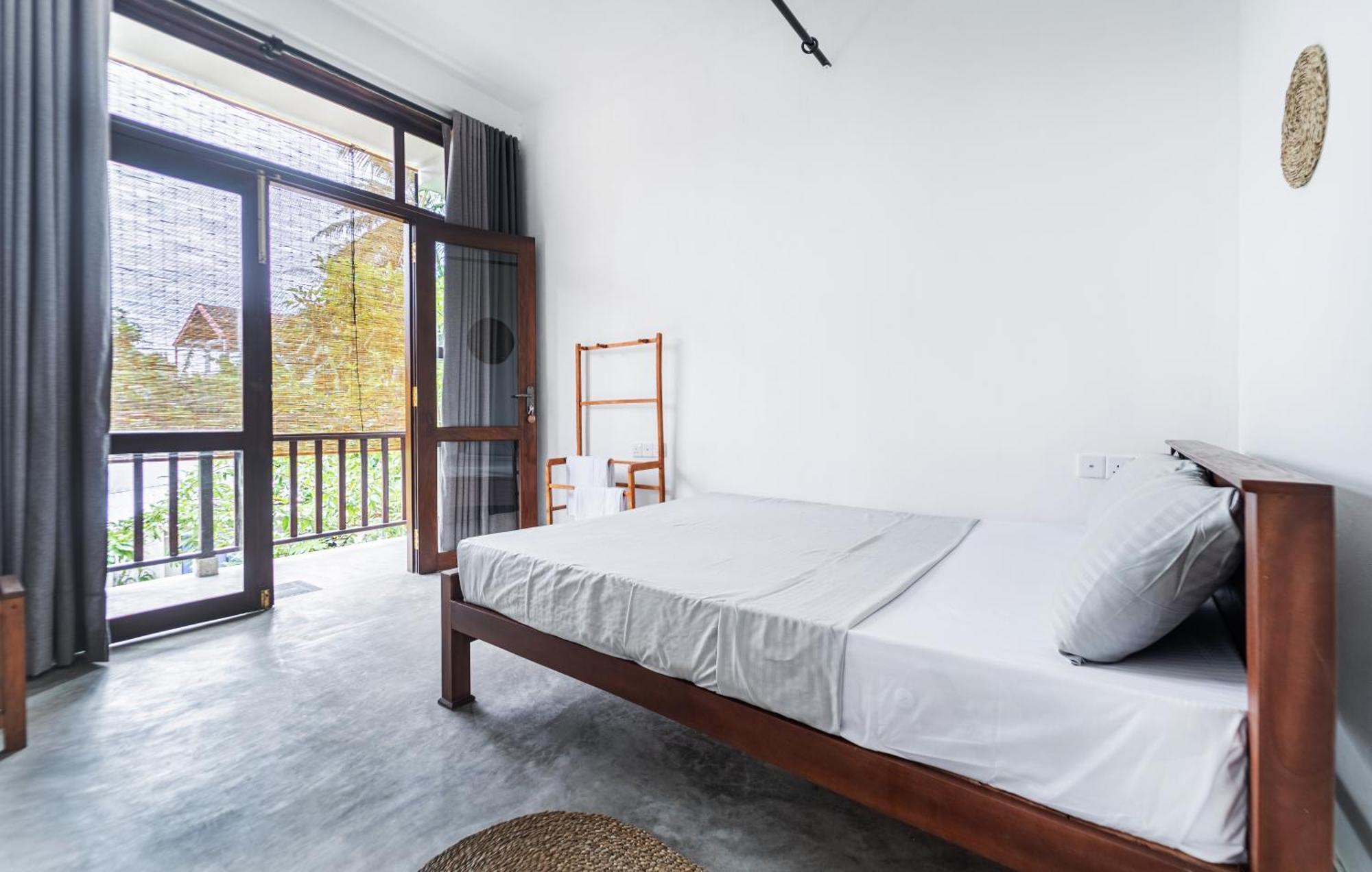 Drifter - Rooms & Food Midigama East Εξωτερικό φωτογραφία