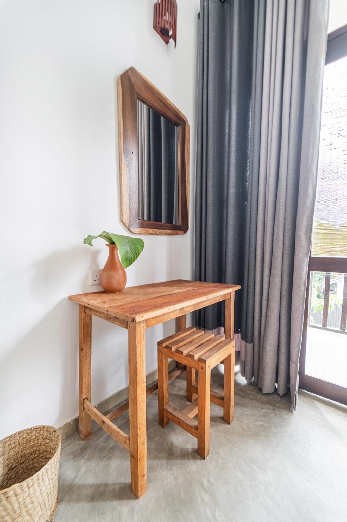 Drifter - Rooms & Food Midigama East Εξωτερικό φωτογραφία