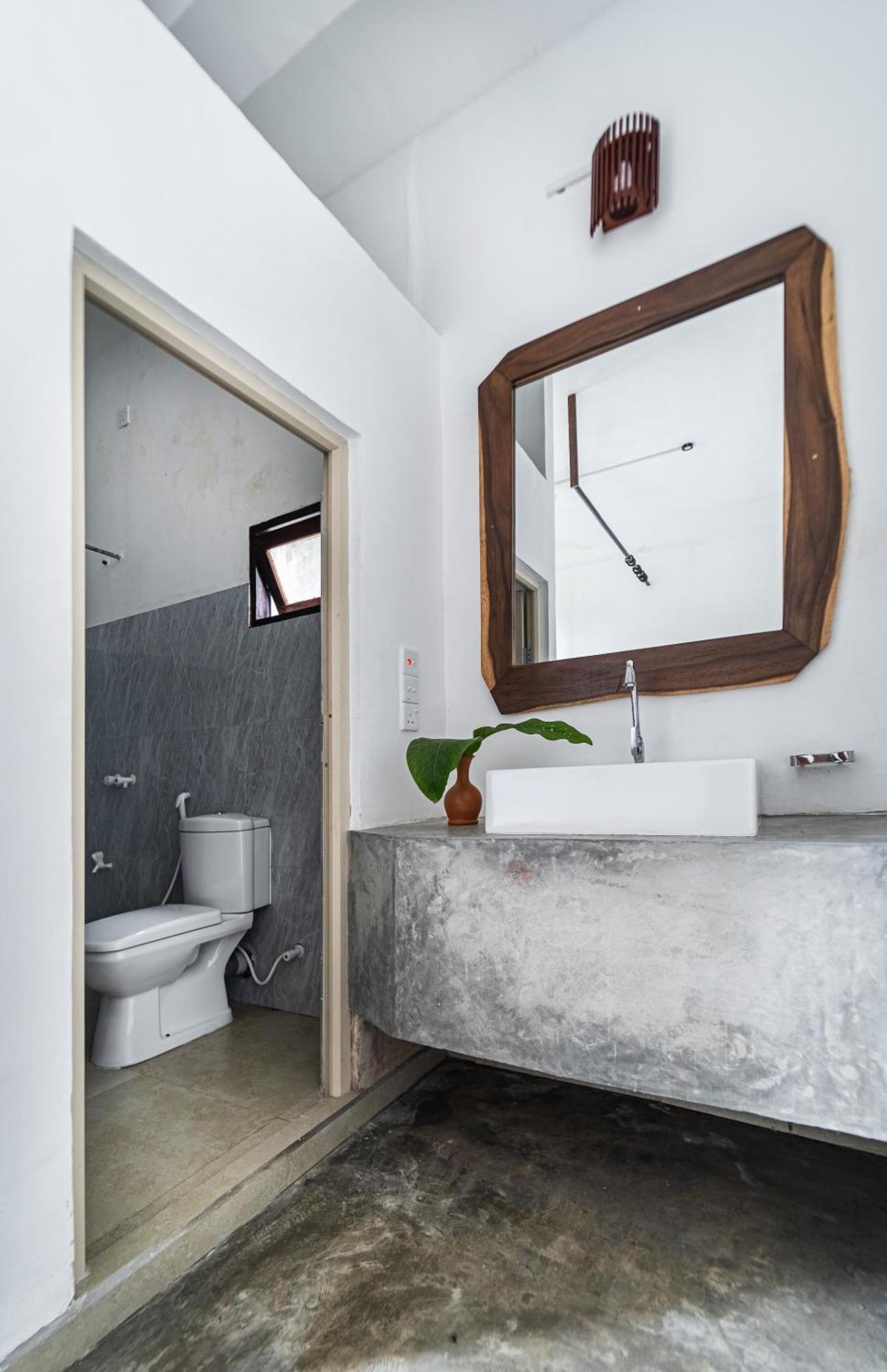 Drifter - Rooms & Food Midigama East Εξωτερικό φωτογραφία